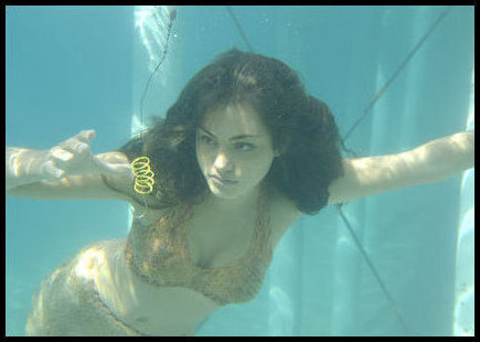 Cleo-h2o-just-add-water-702463_435_310[1].jpg